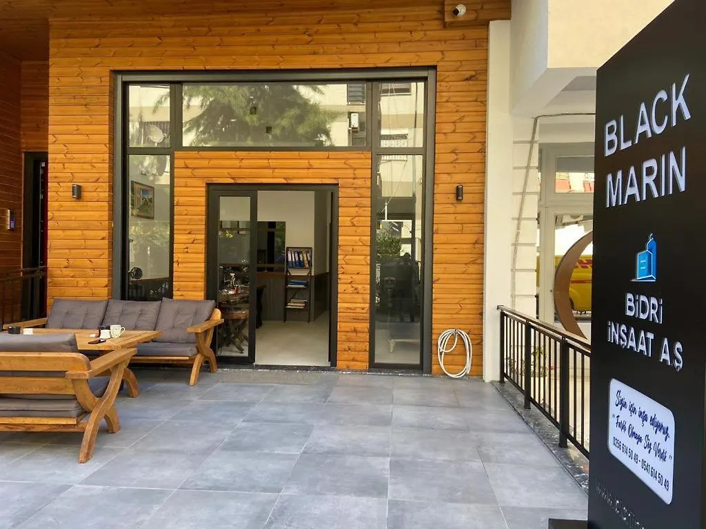 Black Marin Kusadası 0*,  Tyrkiet